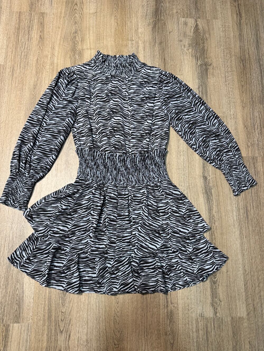 La Vie by Rebecca Taylor Blue & White Zebra Smocked Waist Long Sleeve Dress